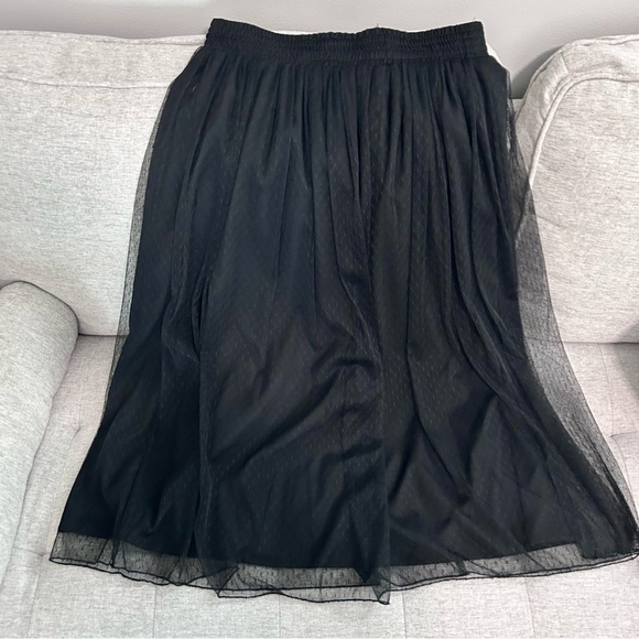 Zara Black Overlay Mesh Skirt - Picture 1 of 3